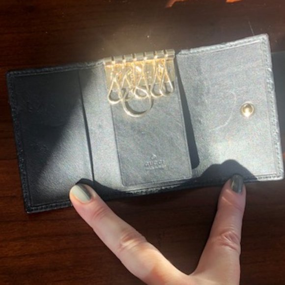 Leather Key Holder - Picture 6 of 8